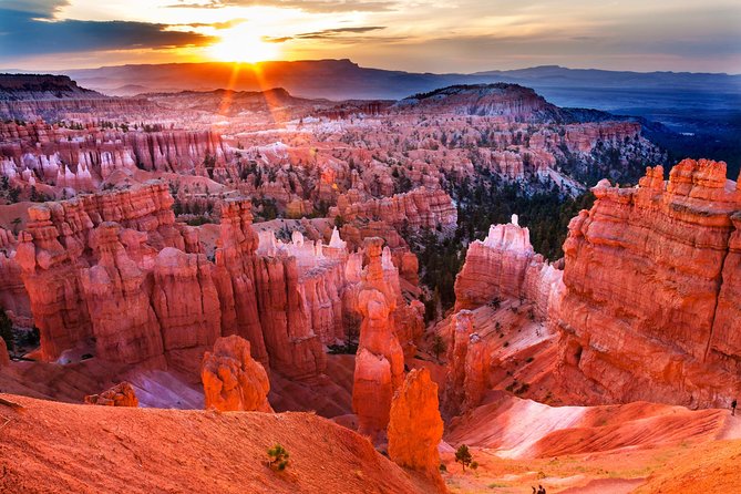 3-Day Tour: Zion, Bryce Canyon, Monument Valley and Grand Canyon - Getting from Las Vegas to the parks, without the rental car headache