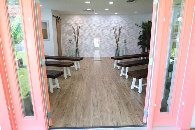 77 Sign & Go Wedding at Hawaiian Wedding Chapel - Price and value: what $77 really buys you