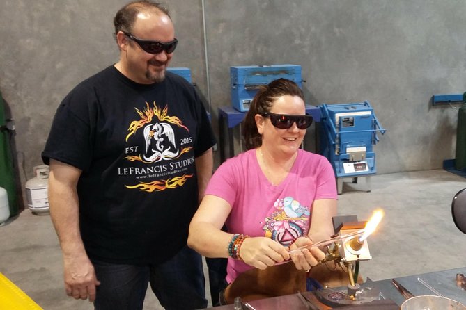 An adventure in Glassblowing by Torch - Getting There in Vegas: Location, Timing, and a Smooth Day