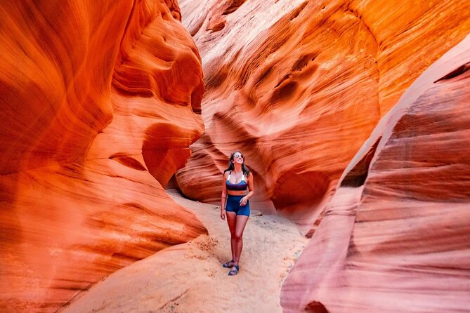Antelope Canyon and Horseshoe Bend Day Trip from Las Vegas - Horseshoe Bend: short hike, big drop, classic view