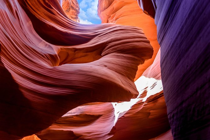 Antelope Canyon and Horseshoe Bend Small Group Tour from Vegas - Vehicle Comfort and Safety: The Real-World Considerations