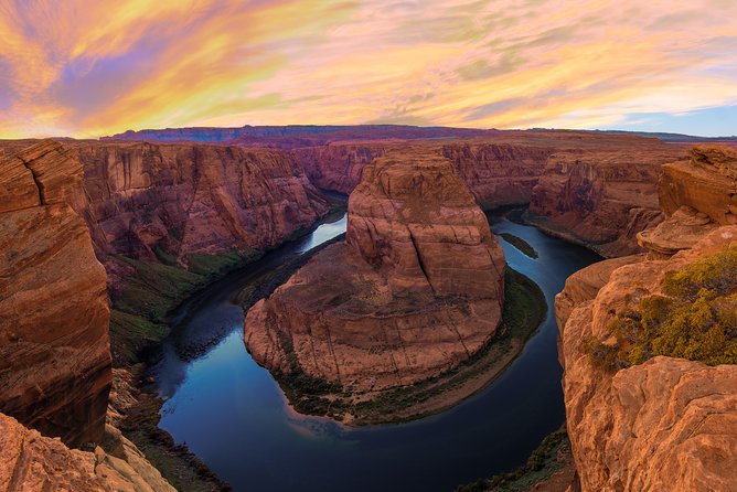 Antelope Canyon Luxury Private Tour from Las Vegas - Horseshoe Bend: classic view, short walk, and timing balance