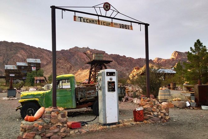 Arizona Ghost Towns and Wild-West Day Trip from Las Vegas - Guides, Stories, and Why the Drive Feels Like Part of the Show