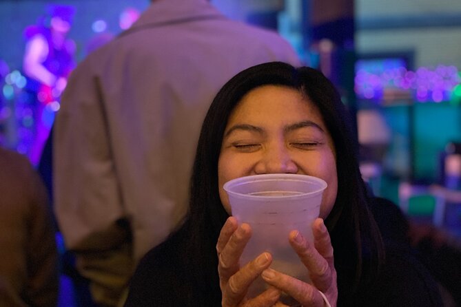 Arts District Bar Crawl - Speakeasies & Hidden Gems - The guide experience: what the best nights have in common