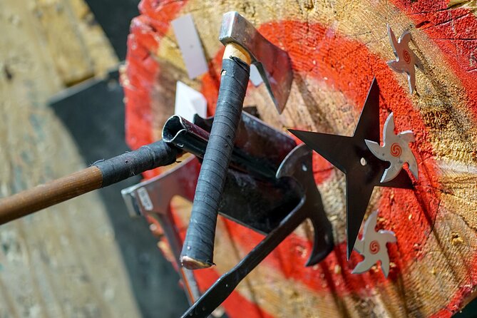 Axe Throwing Las Vegas Fremont Street - Your 1-Hour Session, Step by Step