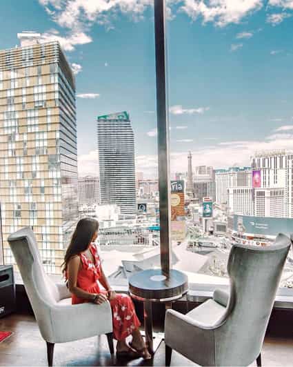 Bars Unknown: The Las Vegas Strip Bar Crawl - Where You Meet and How the Night Kicks Off at Casino Royale