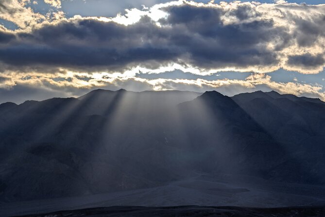 Best of Death Valley Small Group Day Tour from Las Vegas - Mesquite Flat Sand Dunes: Real Dunes, Film-Star Views