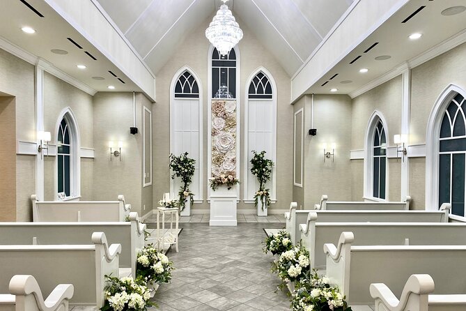 Bliss Chapel Elvis Weddings & Vow Renewal - Elvis escort and concert: how the ceremony actually feels