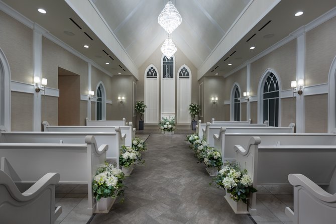 Bliss Chapel Wedding & Vow Renewal Ceremony Package - Las Vegas ceremony value: what this $449-per-group package really buys