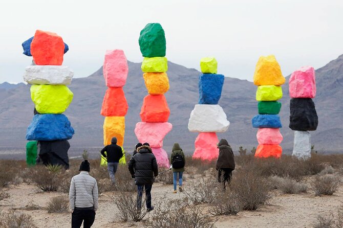 California Desert, Red Rock Views and Seven Magic Mountains - Guides and Comfort: The Day Can Feel Different Based on Who You Get