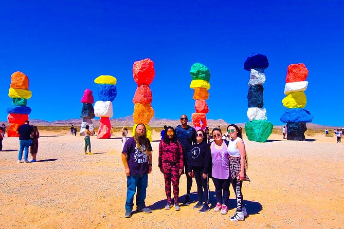 California Desert, Seven Magic Mountains and Las Vegas Sign - Who this tour is best for