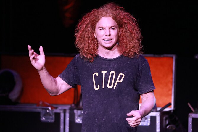 Carrot Top at the Luxor Hotel and Casino - Rules that matter in real life, bar drinks, dress code, and no photos