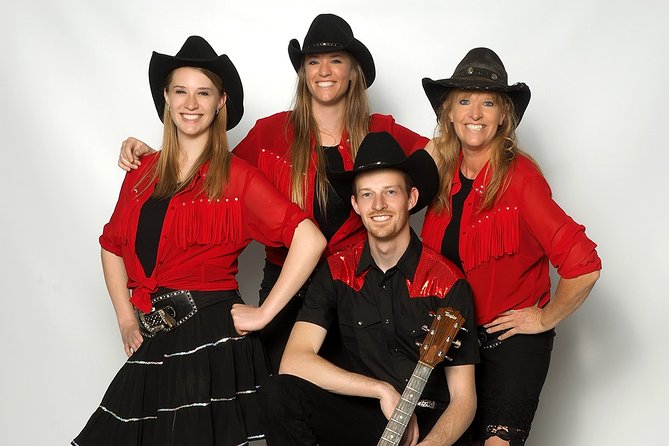 "Cue the Country" show & dinner at Firelight Barn in Henderson - The included dinner: what you actually get