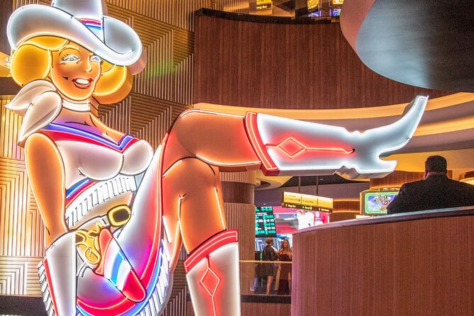 Daytime Downtown Las Vegas Walking Tour - What to Bring and How to Handle Casino Rules in Daytime Vegas