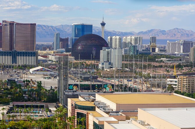Daytime Hoover Dam and Las Vegas Strip Helicopter Flight - The daytime Las Vegas Strip flyover, every landmark in one pass
