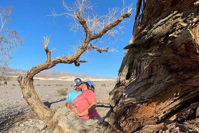 Death Valley Day & Night Tour - Scenic Stops, Sunset & Stargazing - Artist’s Palette: rock colors from mineral chemistry