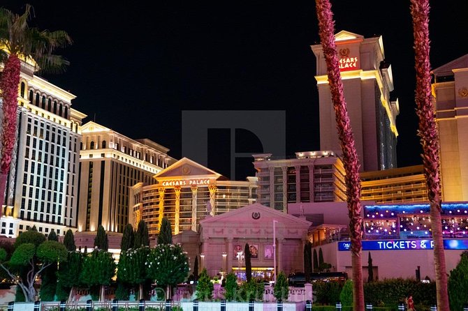 Departure Transfer: Las Vegas to Airport LAS in Luxury SUV - The Short, Straight Ride to LAS