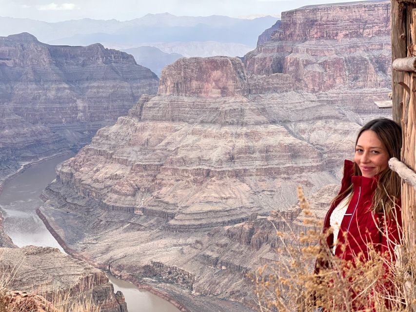 Excursion al Gran Cañon en español - Las Vegas - Grand Canyon West Rim: Lunch, Guided Time, and Self-Guided Walking
