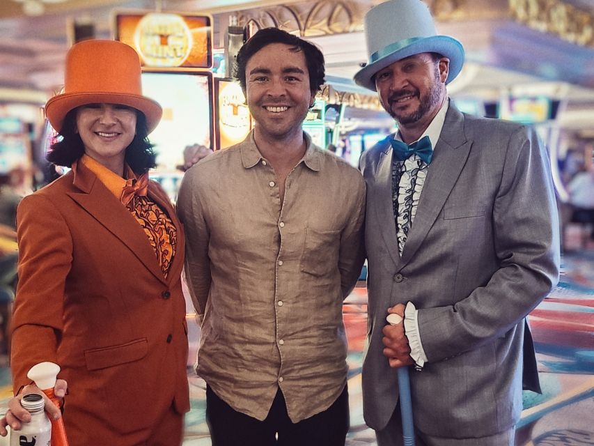 Explore Must-See Spots: Las Vegas Strip Walking Tour - Quick breaks, street food, and learning how the Strip connects