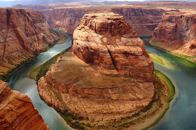 Extra Luxury tour for up to 7 to Antelope Canyon X and Horseshoes - Who this tour fits best, and who might want a different pace