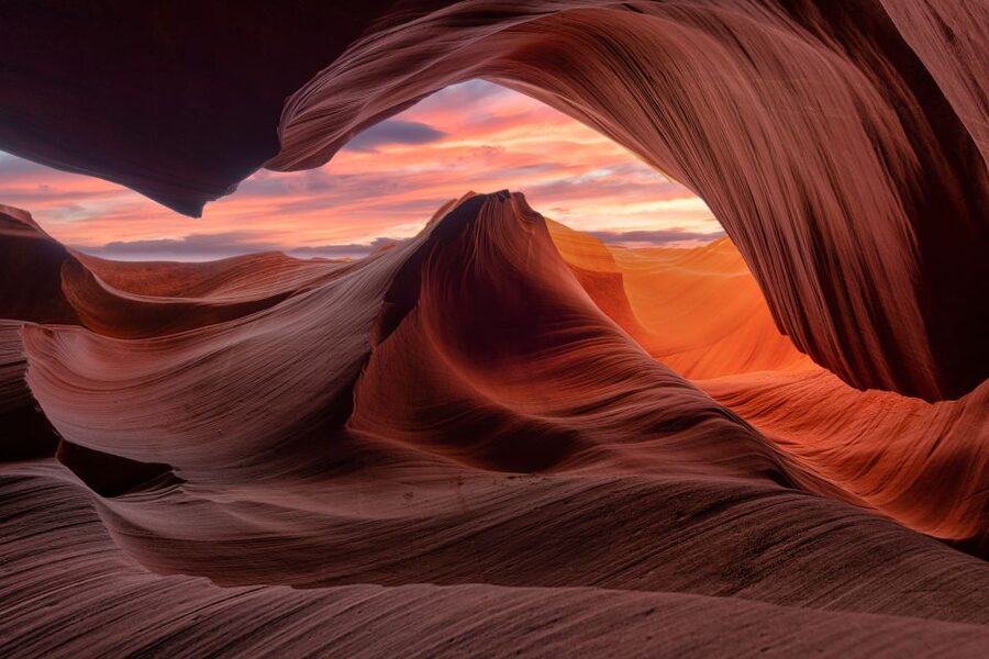 From Las Vegas: Antelope Canyon and Horseshoe Bend Day Trip - Horseshoe Bend: The One-Hour Walk to the Edge