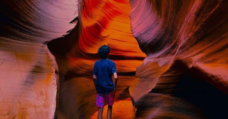 From Las Vegas: Grand Canyon, Bryce Canyon & Zion 4-Day Tour - Day 2: Arches and Monument Valley, with optional flight views