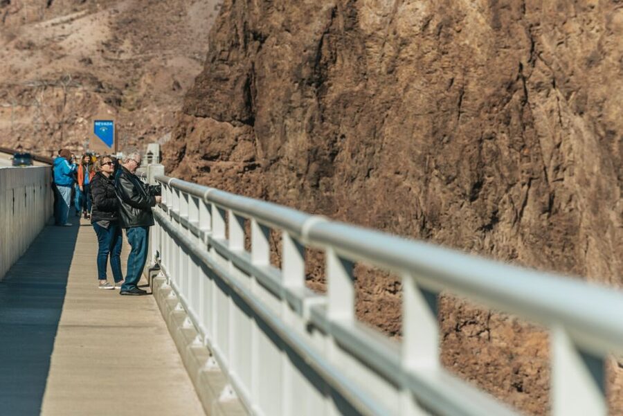 From Las Vegas: Hoover Dam Highlights Tour - Walking Hoover Dam, without getting stuck in extra lines