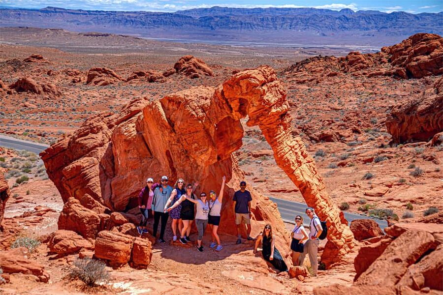 From Las Vegas: Valley of Fire State Park Guided Day Tour - From the Strip to Valley of Fire without the headache