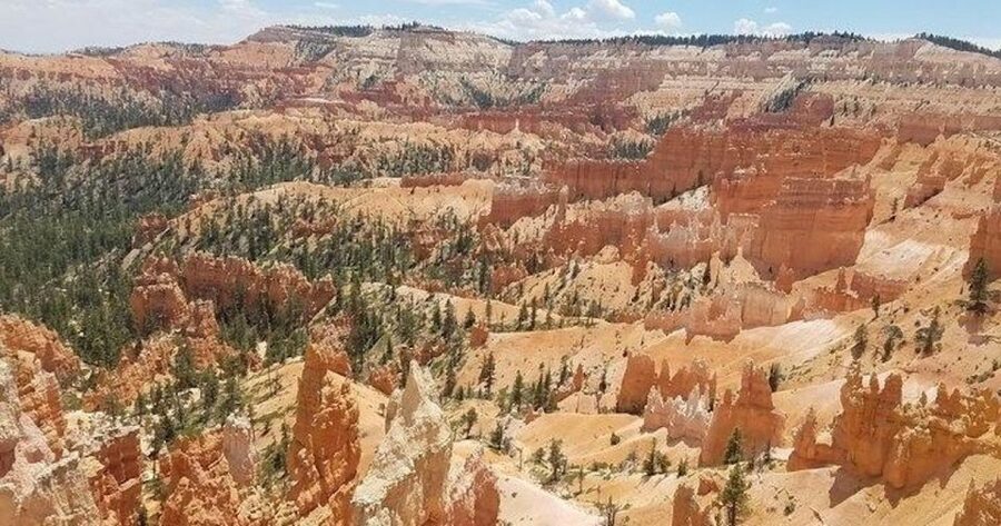 From Las Vegas: Zion and Bryce Canyon Guided Day Tour - Hotel Pickup, Snacks, and the Comfort Factor for a 14-Hour Day