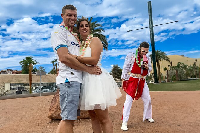 Get Married: Elvis Wedding + Las Vegas Sign + Photography - Price and value: how $299 per group really works