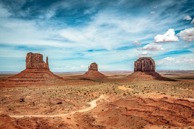 Grand Canyon, Bryce, Zion, Antelope Canyon, Monument Valley 3 Day Tour - Monument Valley by Jeep, where the guide adds meaning