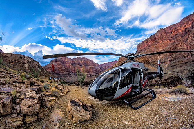 Grand Canyon Deluxe Helicopter Tour with Landing from Las Vegas - Entering the Grand Canyon, not just flying past it