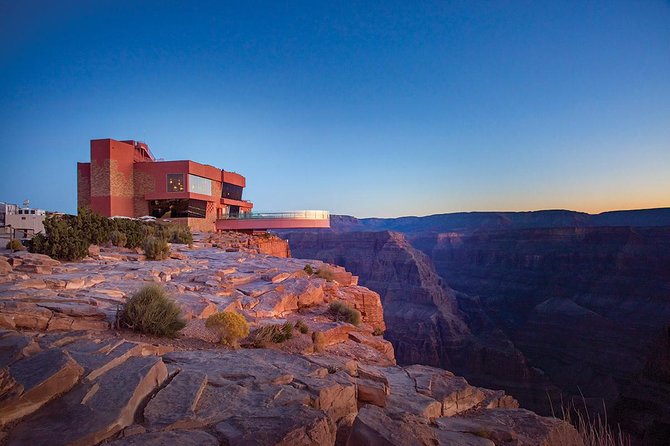 Grand Canyon Helicopter and Western Ranch Adventure Landing Tour - Western Ranch landing: 165 acres, a cowboy meal, and time to look around