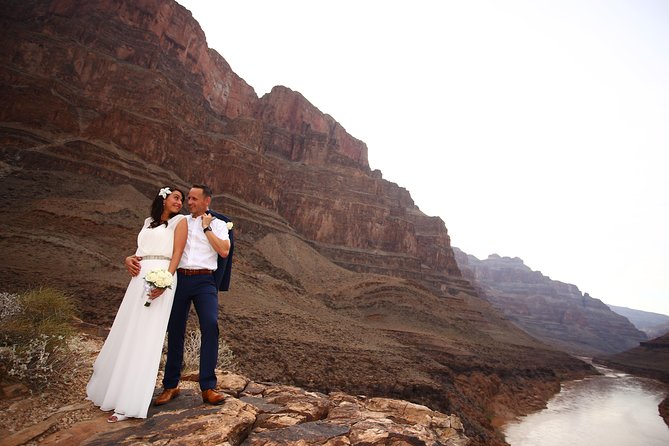 Grand Canyon Helicopter Wedding - Optional Vegas flare: impersonators and a limo photo tour