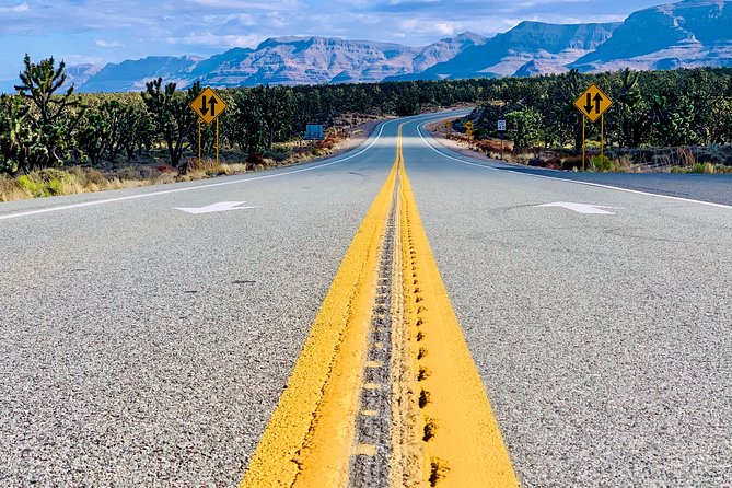 Grand Canyon Tour in Spanish with Skywalk and Hoover Dam included - The early start, the long drive, and how to enjoy it anyway