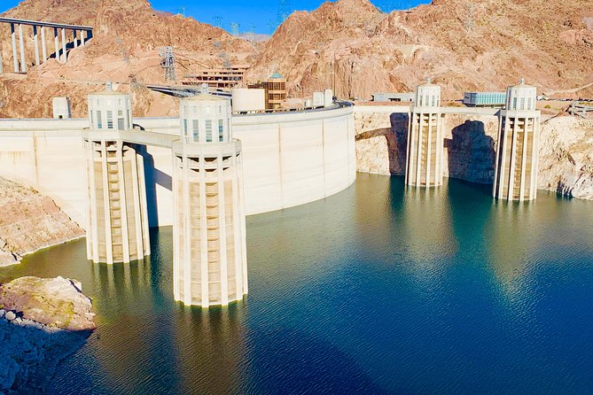 Grand Canyon Tour in Spanish with Skywalk and Hoover Dam included - Who this tour is best for (and who should think twice)