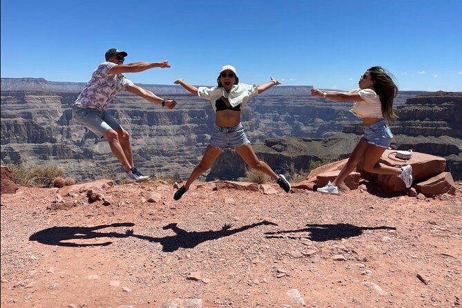 Grand Canyon Tour with Hoover Dam and Joshua Tree - Lunch, Dolan Springs, and the Joshua tree break: why this isn’t just a driving day