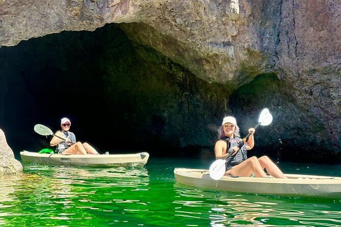 Half-Day Emerald Cave Kayak Tour: Triple Cave Adventure - Emerald Cave in Real Life: The One-Hour Stop That People Remember