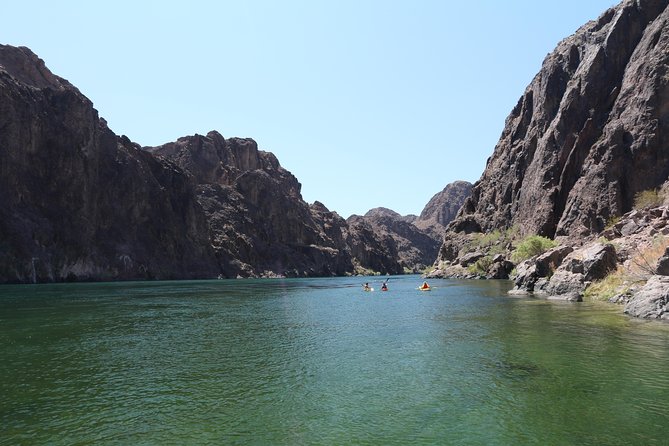Hoover Dam & Black Canyon Full-Day Guided Kayak Tour - Willow Beach finish with marina bathrooms and a smooth ride back