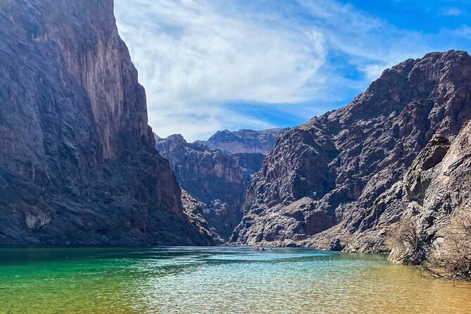 Hoover Dam Raft Tour with Transport & Swim in Black Canyon - Hoover Dam from the Colorado: what you actually get to see