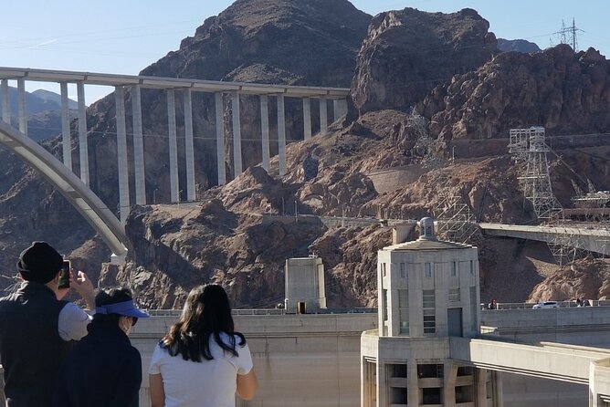 Hoover Dam Tour by Luxury SUV - The ride and pickup routine, so you do not miss your window