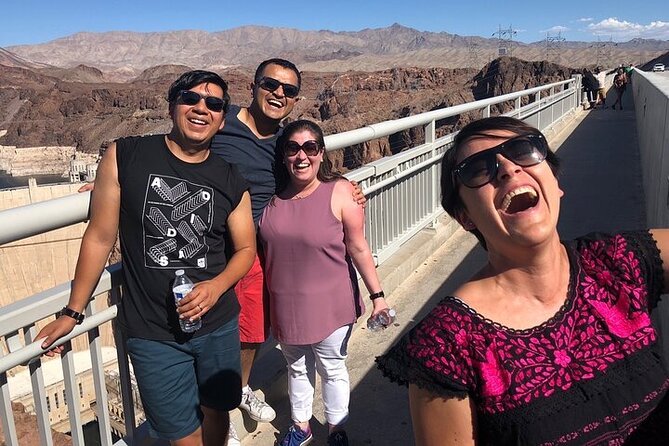 Hoover Dam with Walk On Top Tour and Seven Magic Mountains Stop - Guides and pacing: what you’ll notice once you’re moving