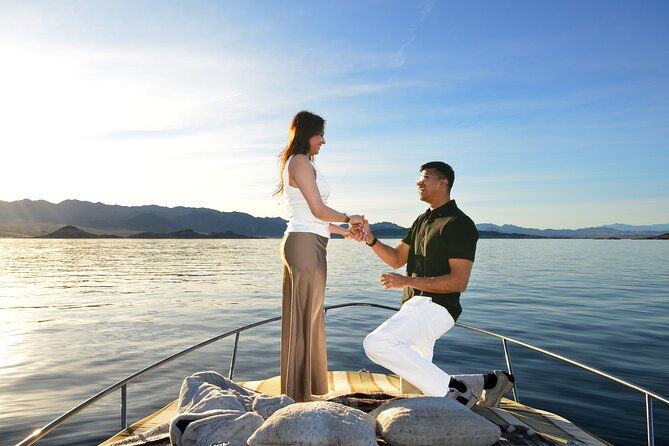 Lake Mead Private Tour by Boat - Lake Mead by boat feels like a real escape from Las Vegas