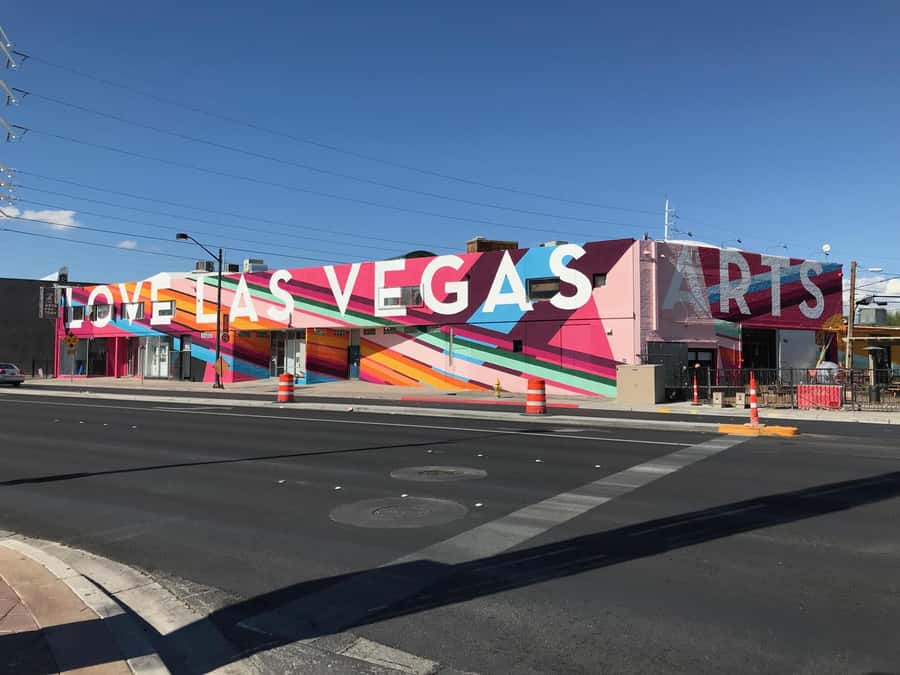 Las Vegas: 18b Arts District Walking Adventure - Why the 18b Arts District beats a Strip detour