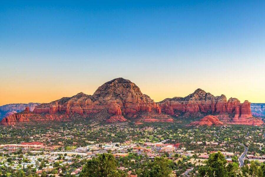 Las Vegas: 3-Day Guided Tour of 7 Southwest Parks with Hotel - Day 1: Route 66 in Seligman, then Grand Canyon South Rim