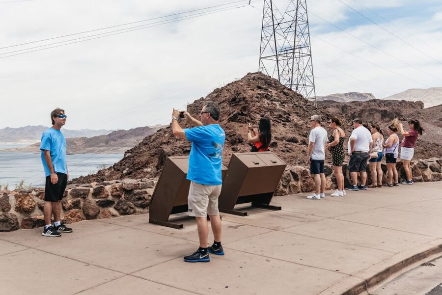Las Vegas: 3-Hour VIP Hoover Dam Small-Group Mini Tour - A 3-hour VIP plan built for Hoover Dam big moments