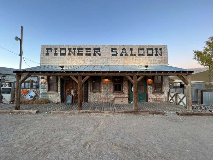 Las Vegas: 7 Magic Mountains and Pioneer Saloon Hummer Tour - Timing and the route: why this plan feels efficient