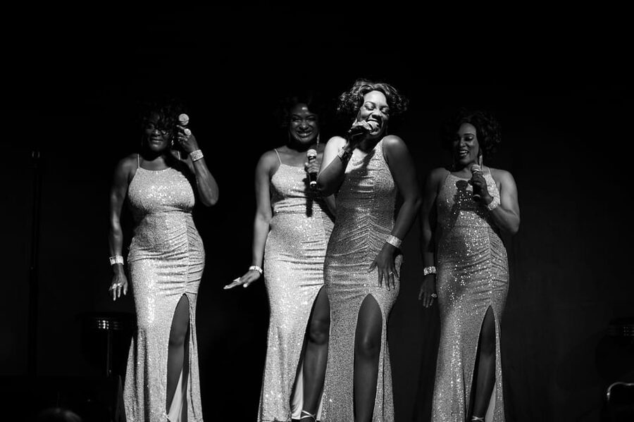 Las Vegas: All Motown Show Starring The Duchesses of Motown - The Motown set: Supremes, Temptations, Four Tops, and more