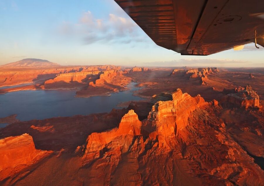 Las Vegas: Antelope Canyon and Horseshoe Bend Airplane Tour - Horseshoe Bend: The Rim Walk and the Colorado River View