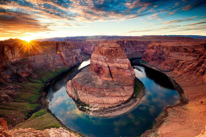 Las Vegas ：Antelope Canyon, Grand Canyon, Zion 2 Days Tour - Lake Powell: the quick border-area pause